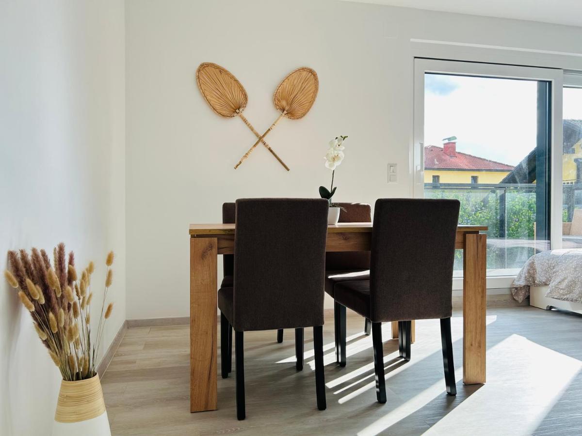 Ferienwohnung Modern - Free Parking - Balcony Wien Exterior foto