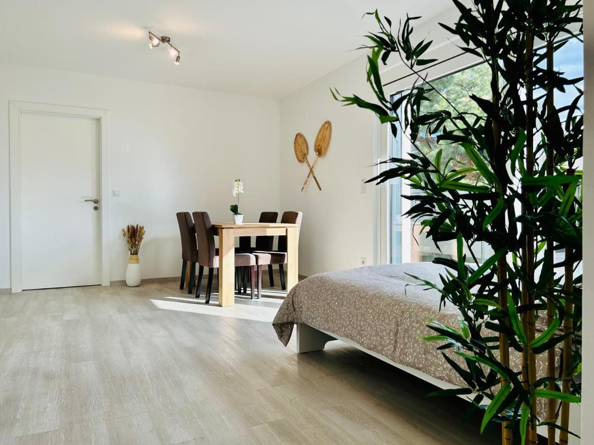Ferienwohnung Modern - Free Parking - Balcony Wien Exterior foto