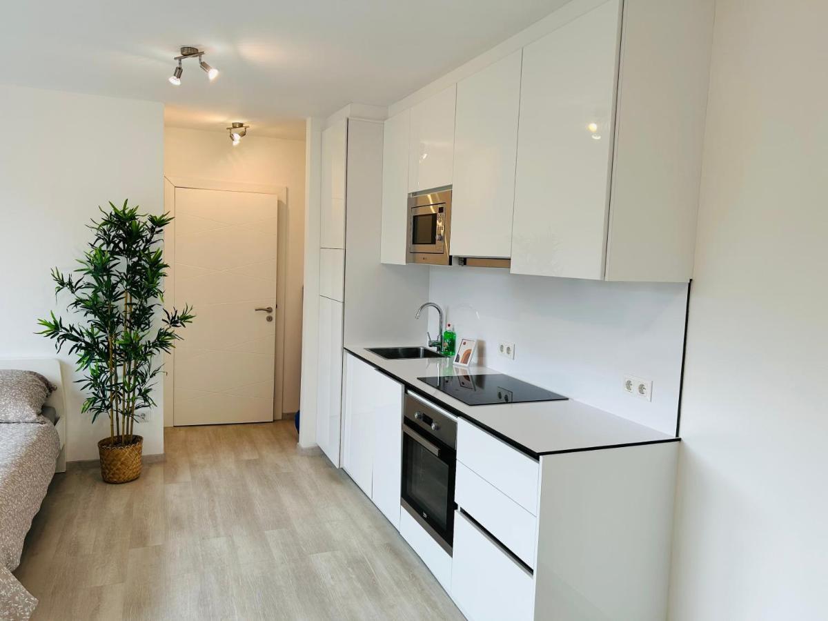 Ferienwohnung Modern - Free Parking - Balcony Wien Exterior foto